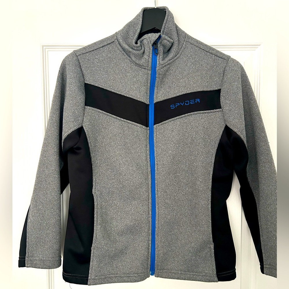 Spyder Ski layer Boys sz L (10/12)
Spyder brand Ski full zip layer